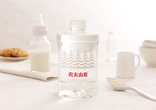 矿泉水